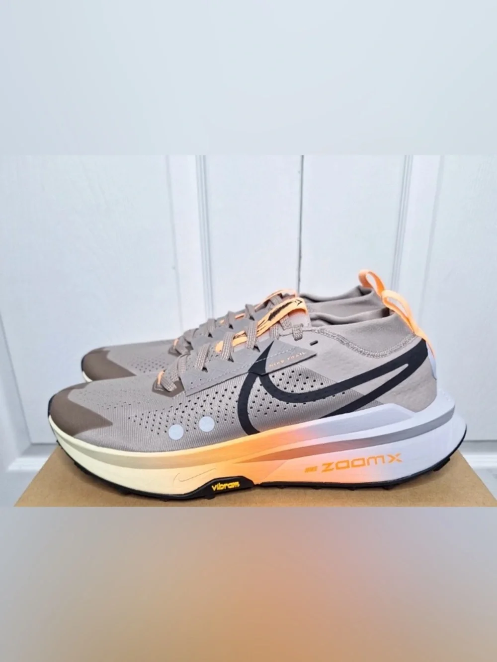 Nike ZoomX 🔥 Zegama Trail 2 Malt Alabaster Black Trail Running FD5190-200 - Picture 6 of 11
